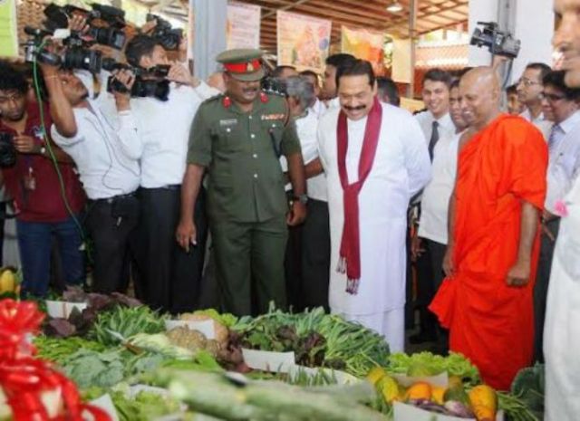 President Mahinda Rajapaksa declared open the 'Seth Suwa Medura' on 29 Dec 2013 - Photo courtesy Lankapuvath